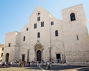 Bari - www.rejsecenterdjursland.dk